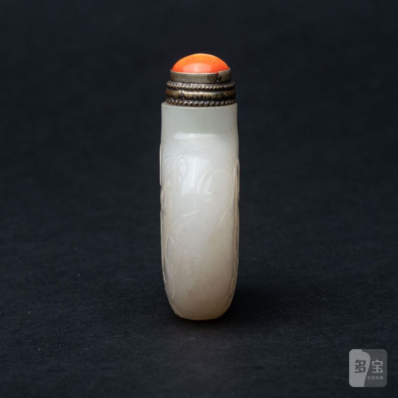    清 螭龍紋白玉鼻煙壺 - 图2